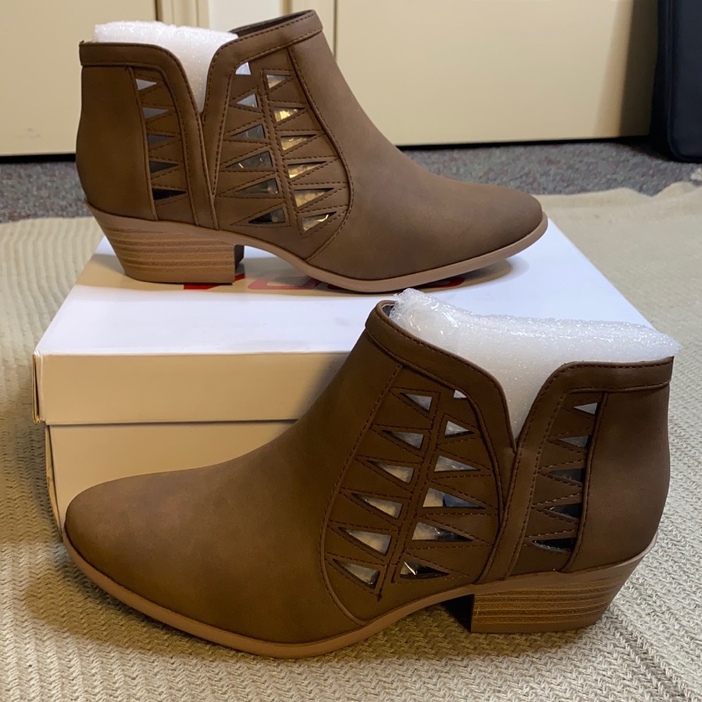 NWT Soda Chance Women’s Ankle Booties
